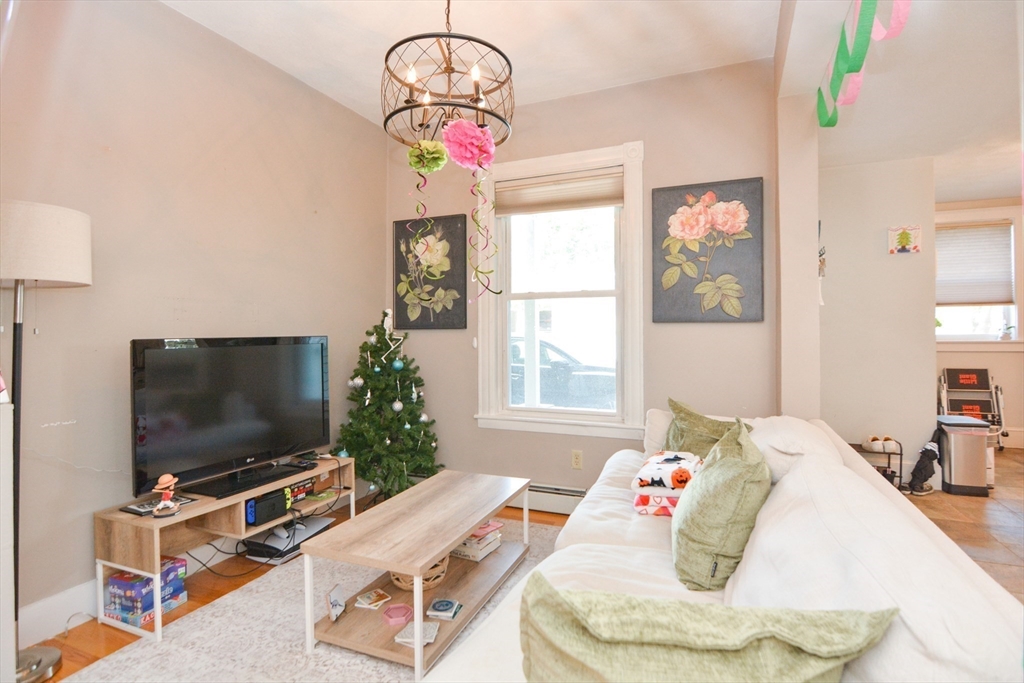 3 bed, 1 bath apartment for rent at 84 Roseclair St Unit 1, Dorchester — photo 4 of 14