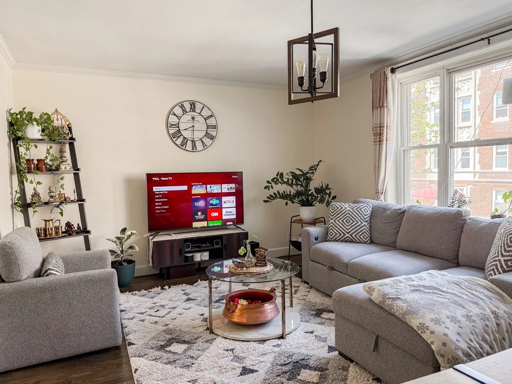2 bed, 1 bath apartment for rent at 84 Strathmore Rd Unit 4, Brighton — photo 4 of 14
