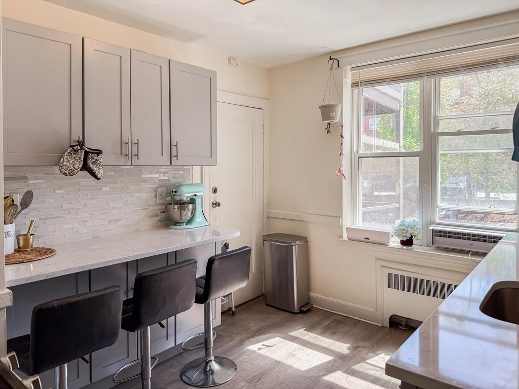 2 bed, 1 bath apartment for rent at 84 Strathmore Rd Unit 4, Brighton — photo 2 of 14