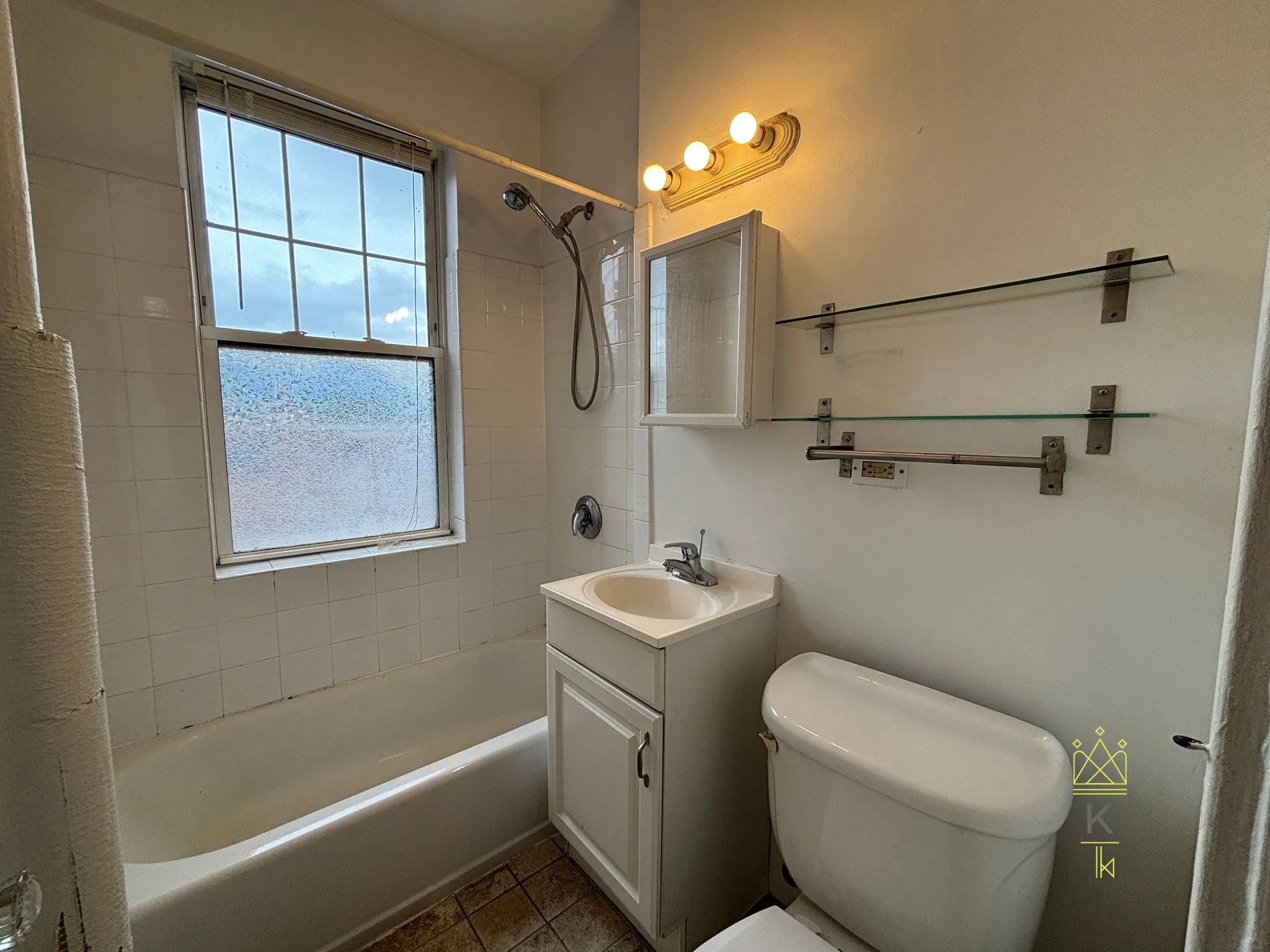 2 bed, 1 bath apartment for rent at 84 Sutherland Rd Unit 011, Brighton — photo 5 of 20