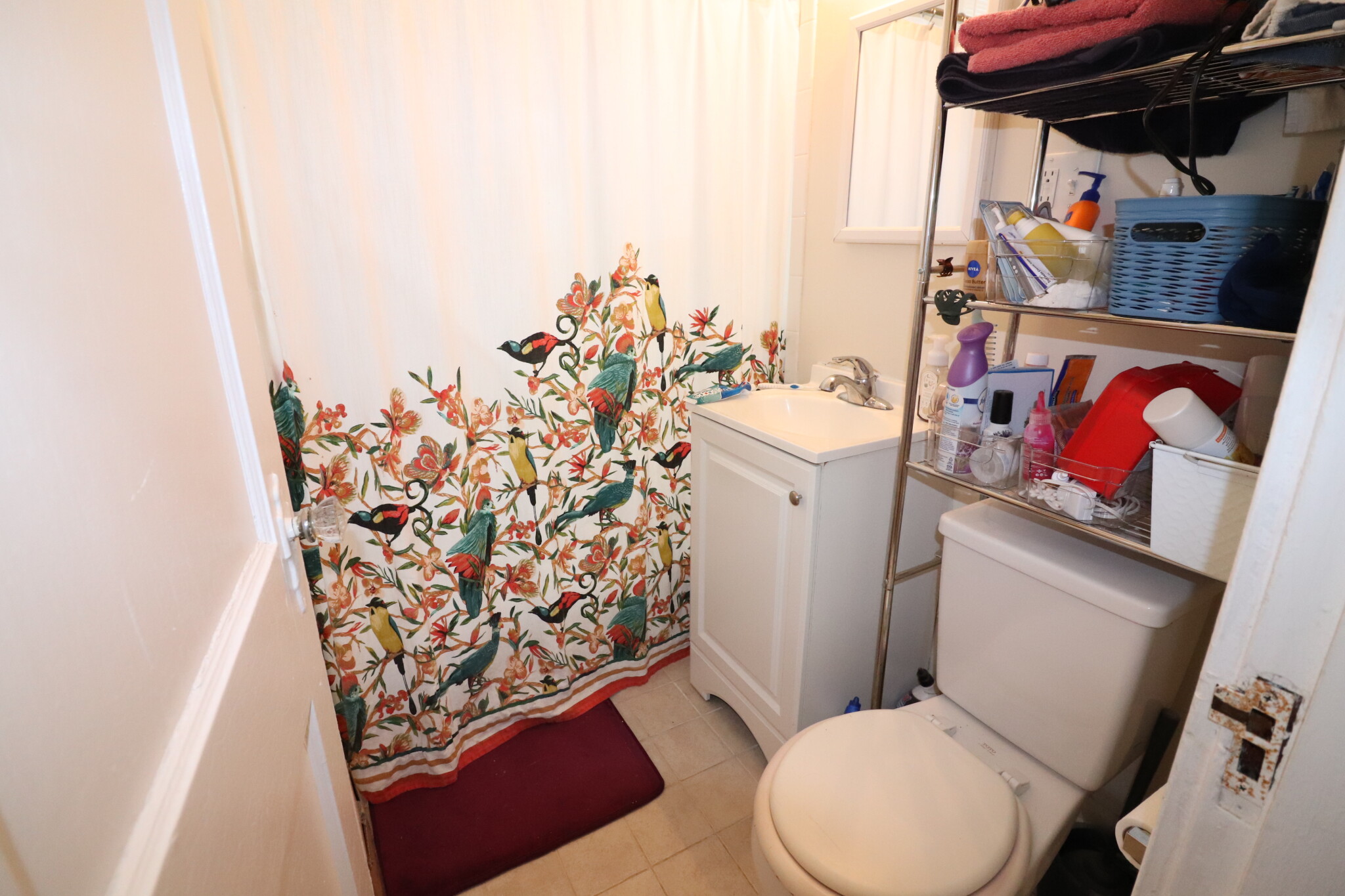 1.5 bed, 1 bath apartment for rent at 84 Sutherland Rd Unit 1, Brighton — photo 12 of 24