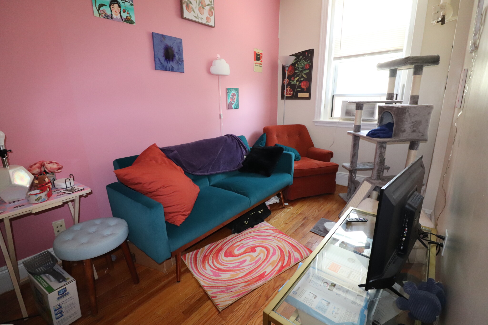 1.5 bed, 1 bath apartment for rent at 84 Sutherland Rd Unit 1, Brighton — photo 1 of 24