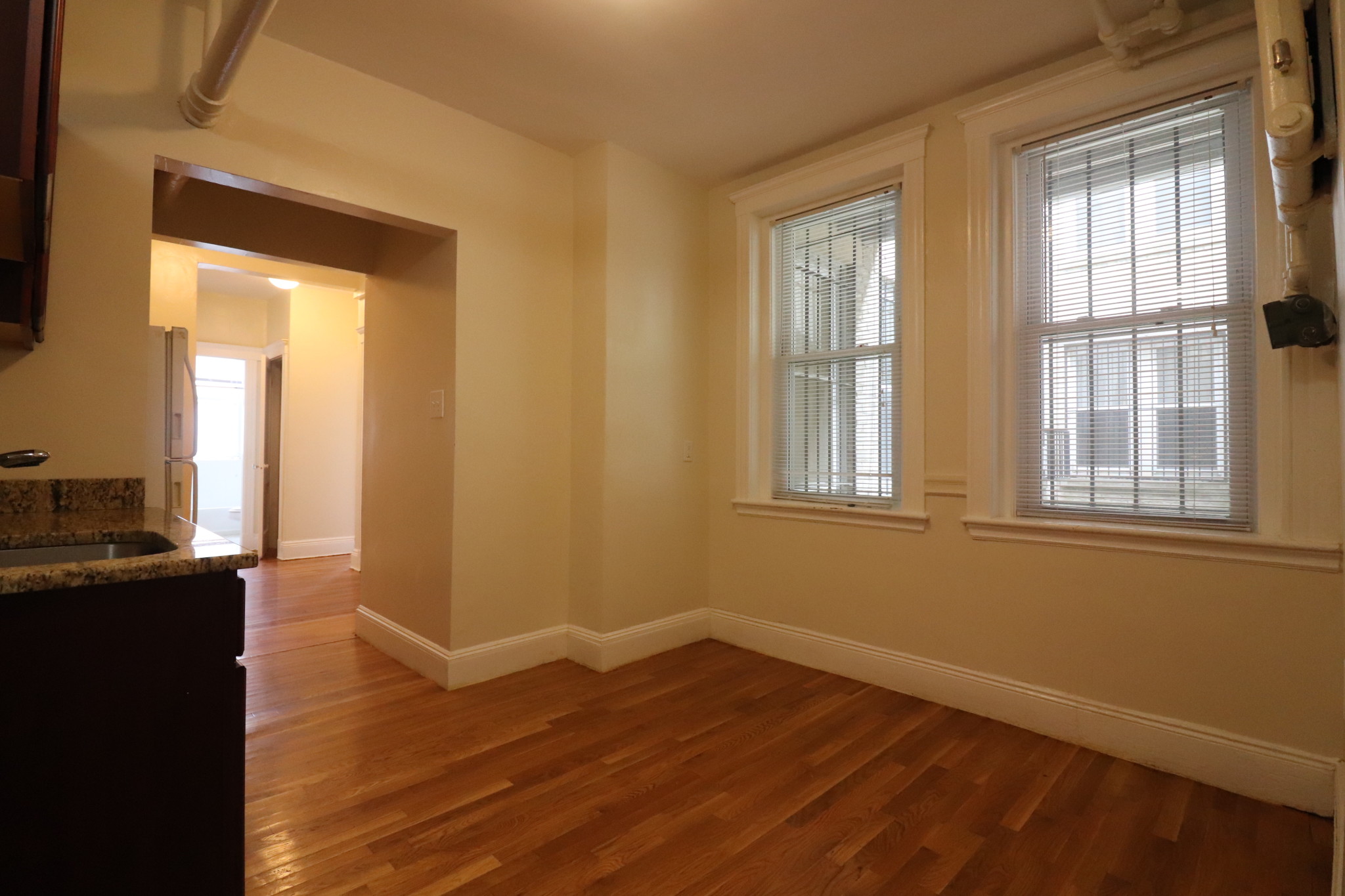 1.5 bed, 1 bath apartment for rent at 84 Sutherland Rd Unit 1, Brighton — photo 14 of 24