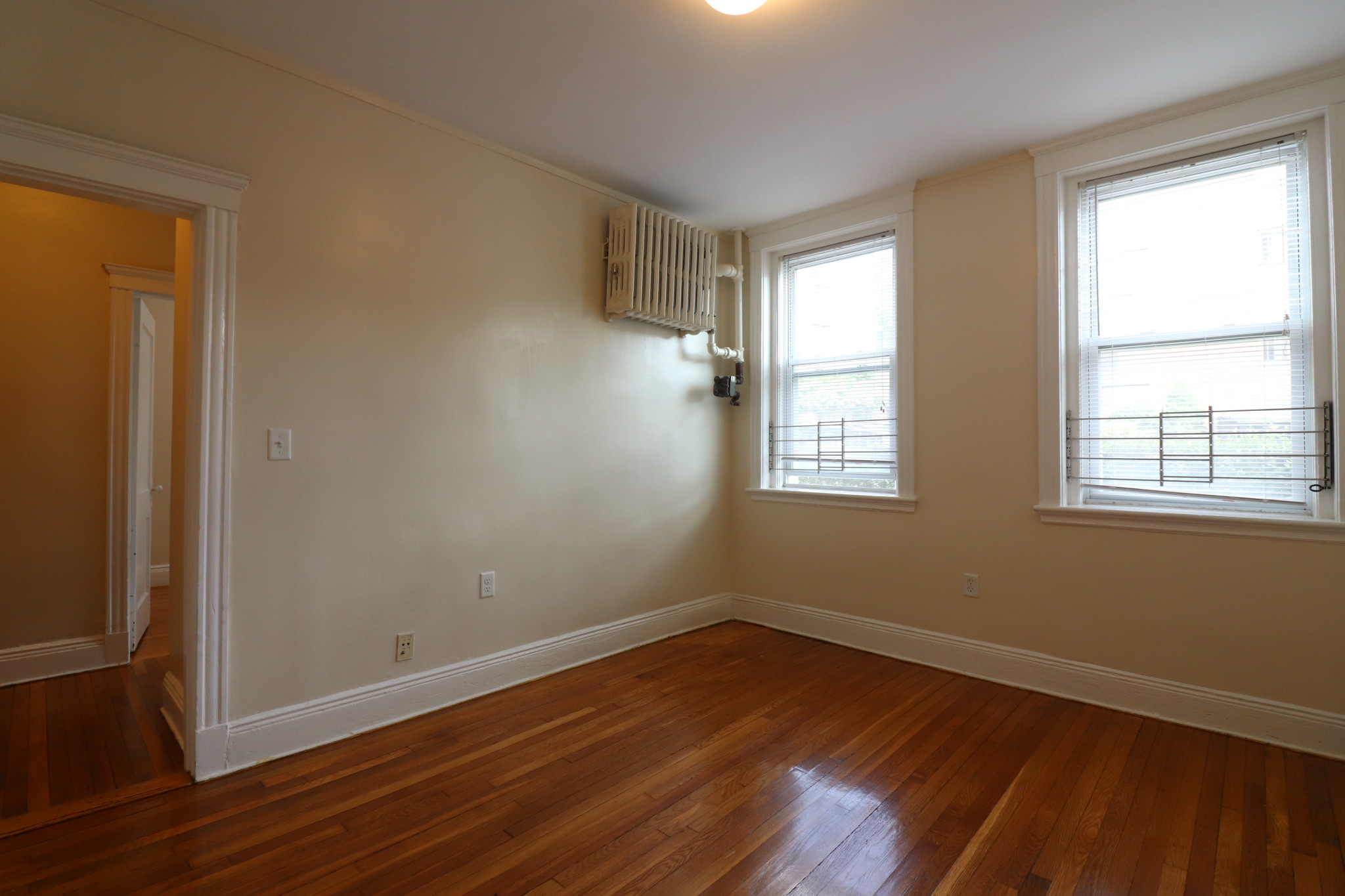 1.5 bed, 1 bath apartment for rent at 84 Sutherland Rd Unit 1, Brighton — photo 18 of 24