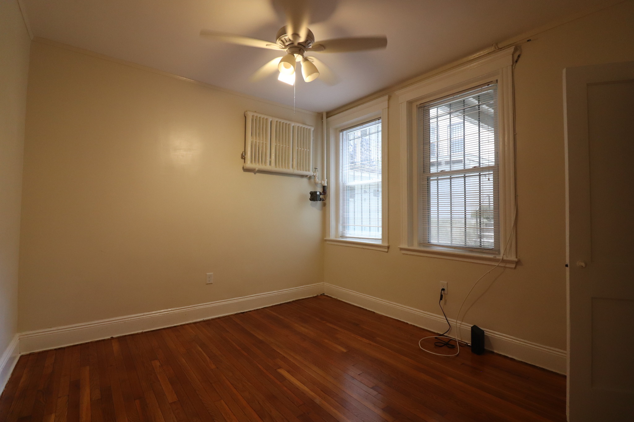 1.5 bed, 1 bath apartment for rent at 84 Sutherland Rd Unit 1, Brighton — photo 17 of 24