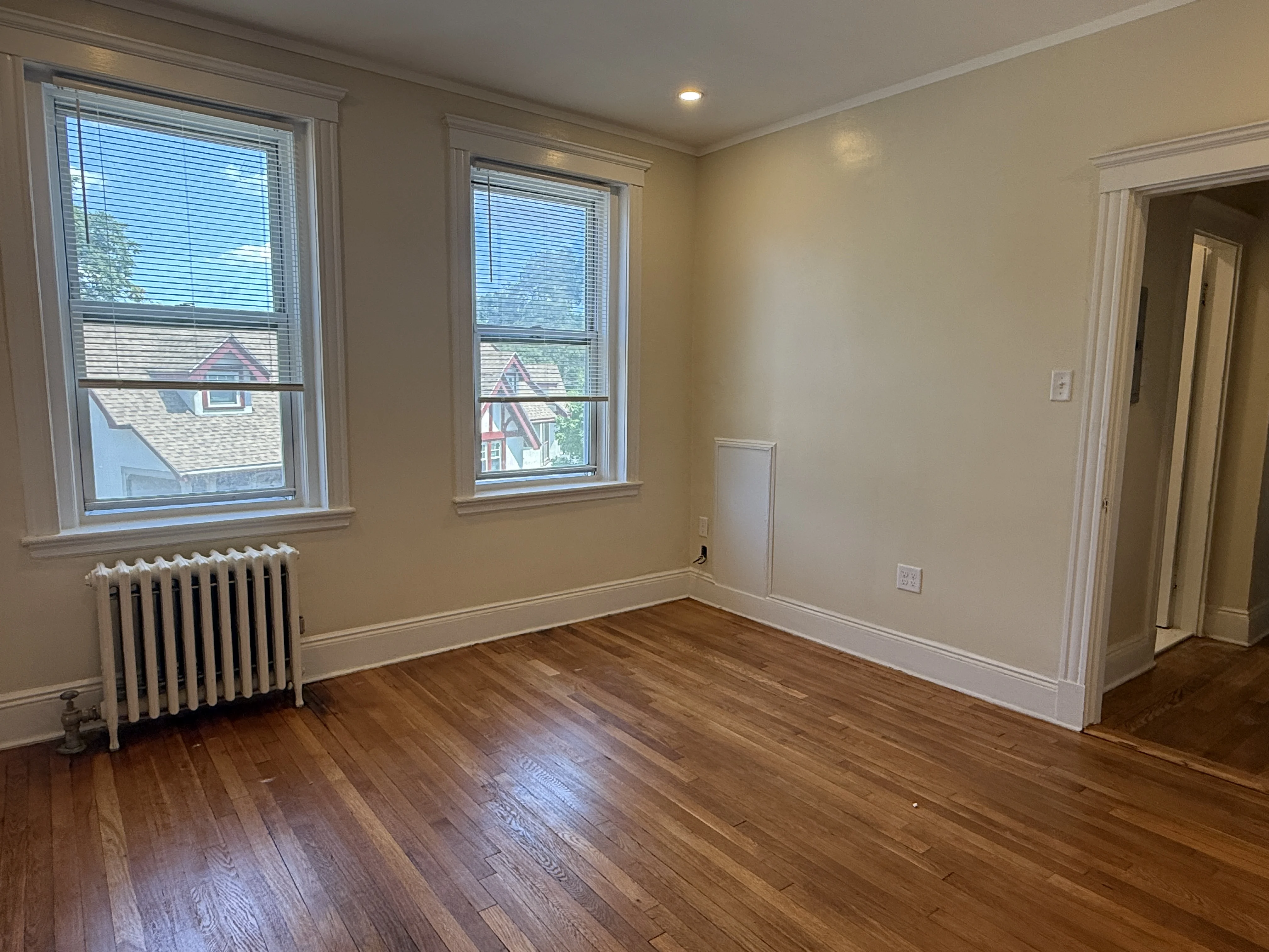 2 bed, 1 bath apartment for rent at 84 Sutherland Rd Unit 13, Brighton — photo 9 of 11