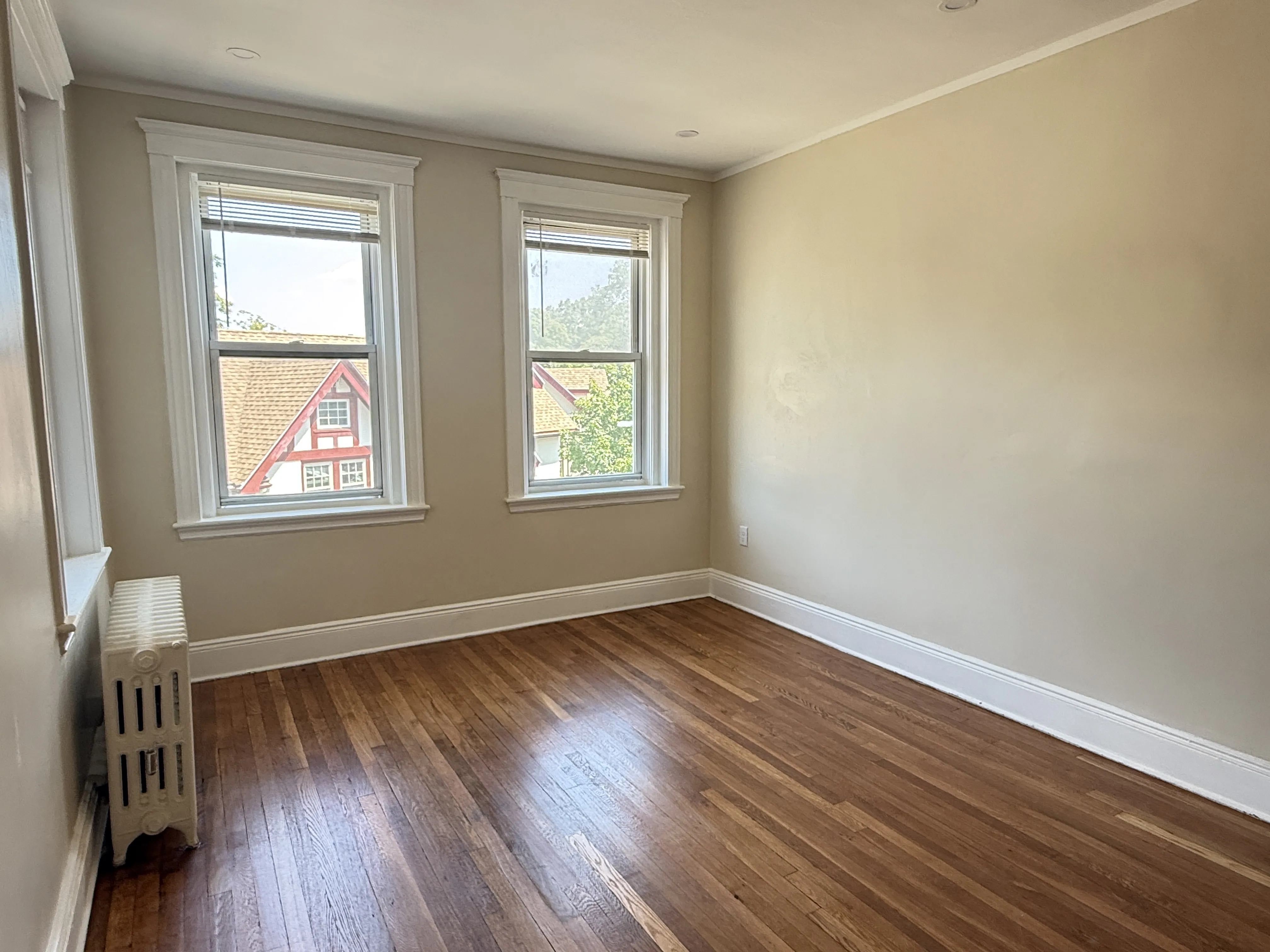 2 bed, 1 bath apartment for rent at 84 Sutherland Rd Unit 13, Brighton — photo 2 of 11