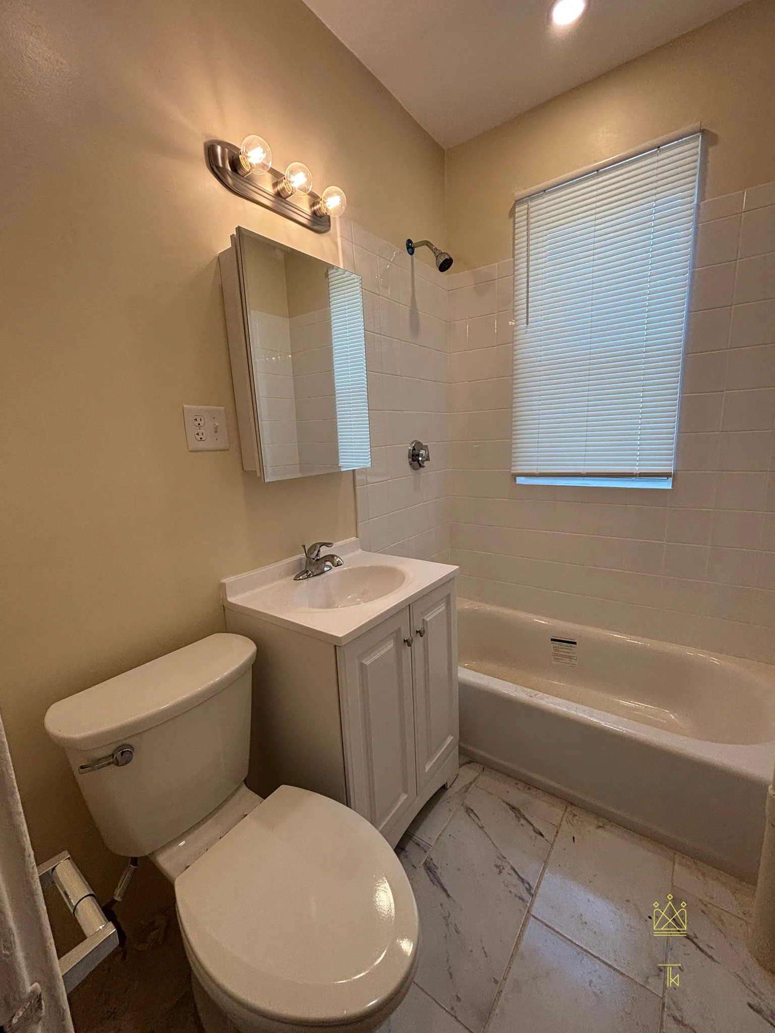 1 bed, 1 bath apartment for rent at 84 Sutherland Rd Unit 14, Brighton — photo 6 of 8