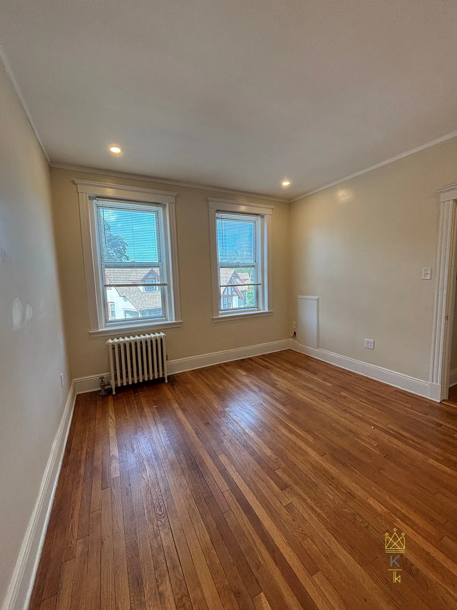 1 bed, 1 bath apartment for rent at 84 Sutherland Rd Unit 14, Brighton