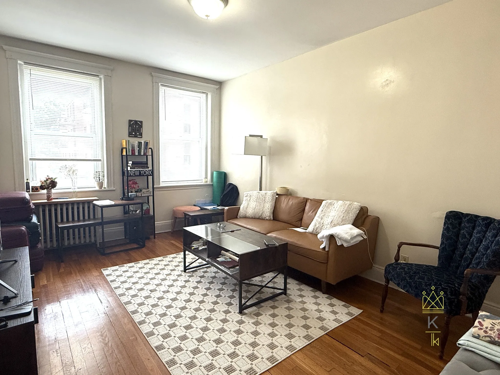 2 bed, 1 bath apartment for rent at 84 Sutherland Rd Unit 2, Brighton — photo 1 of 10