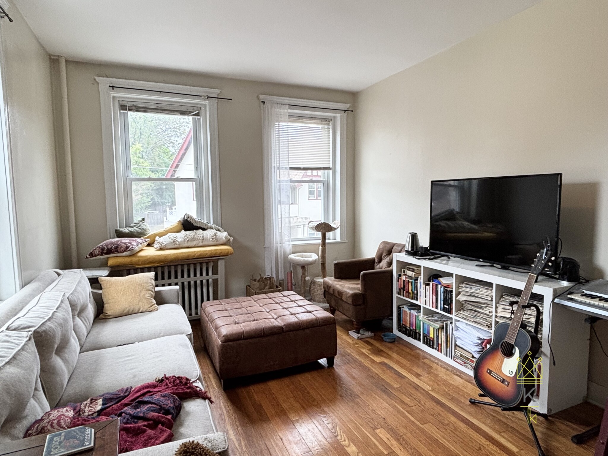 2 bed, 1 bath apartment for rent at 84 Sutherland Rd Unit 8, Brighton — photo 2 of 12