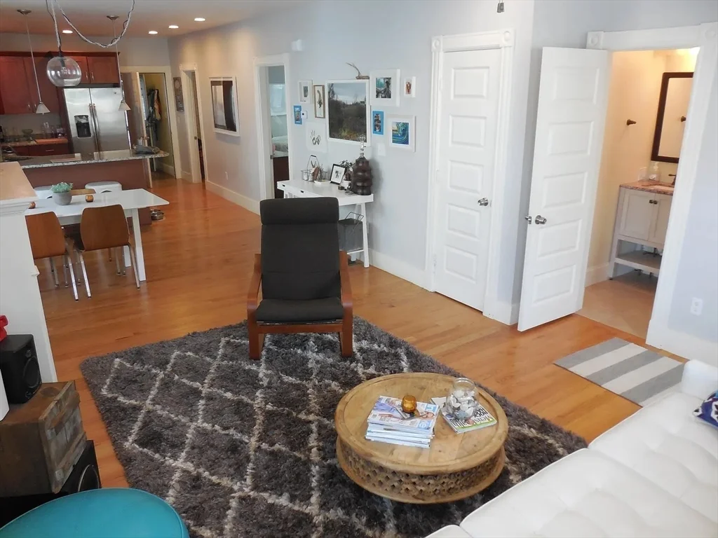 2 bed, 2 bath apartment for rent at 84 Tower Unit 1, Jamaica Plain — photo 14 of 16