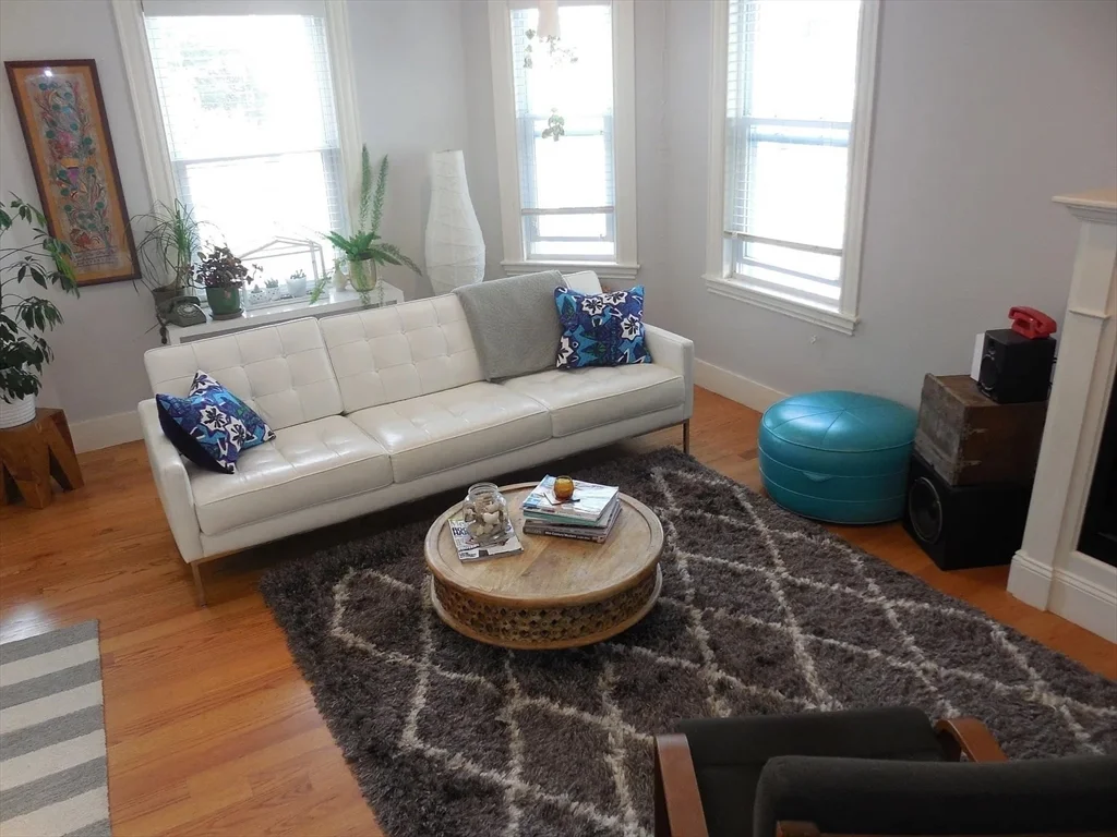 2 bed, 2 bath apartment for rent at 84 Tower Unit 1, Jamaica Plain — photo 4 of 16
