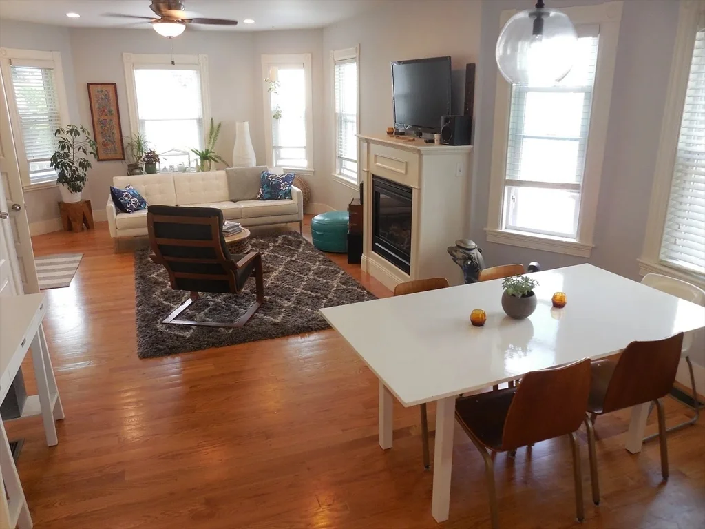 2 bed, 2 bath apartment for rent at 84 Tower Unit 1, Jamaica Plain — photo 9 of 16