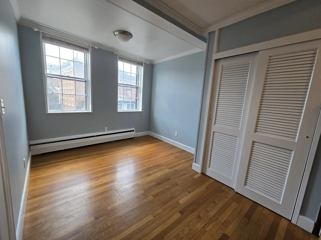 1 bed, 1 bath apartment for rent at 84 W Cedar St Unit 7, Beacon Hill — photo 2 of 4