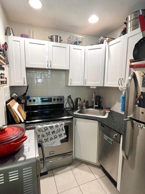 1 bed, 1 bath apartment for rent at 84 W Concord St Unit 1, Boston — photo 4 of 9
