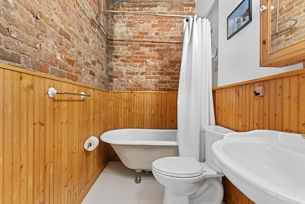 1 bed, 1 bath apartment for rent at 84 W Concord St Unit PH-6, South End — photo 19 of 27