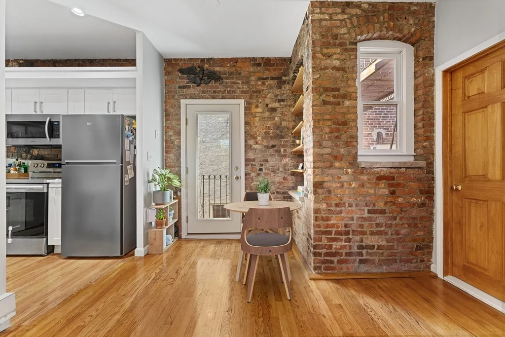 1 bed, 1 bath apartment for rent at 84 W Concord St Unit PH-6, South End