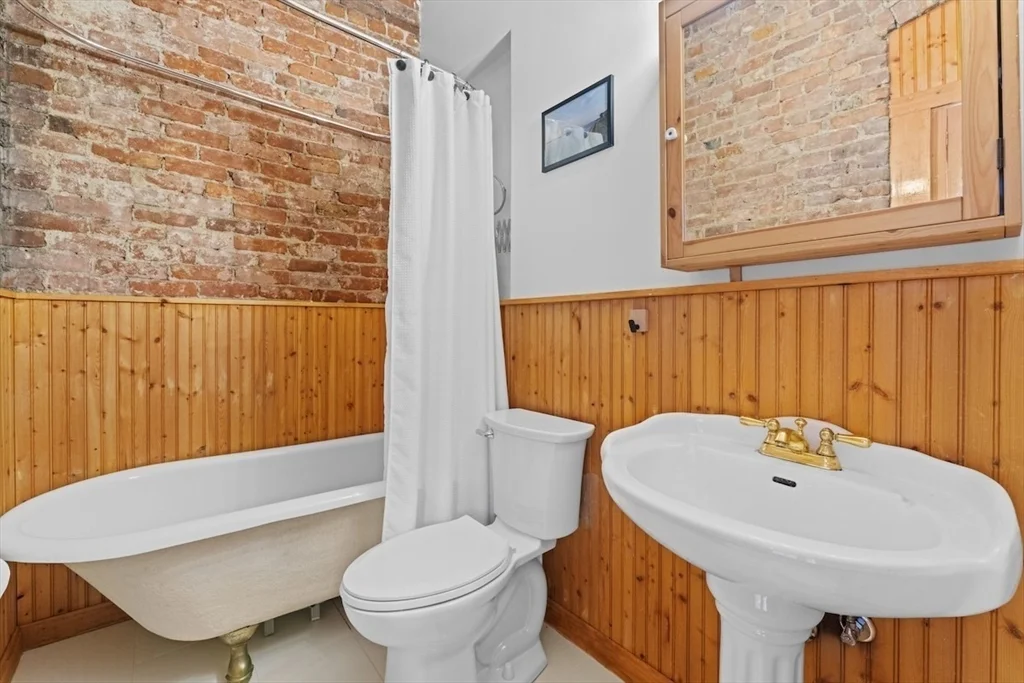 1 bed, 1 bath apartment for rent at 84 W Concord St Unit PH-6, South End — photo 18 of 27