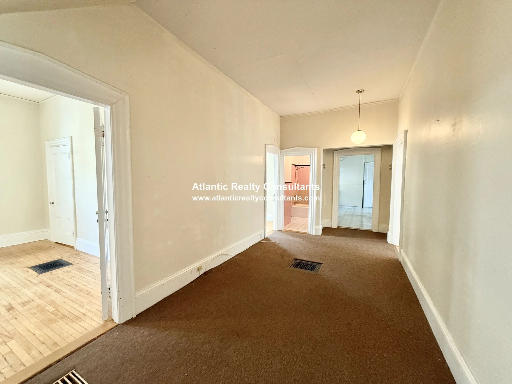 4 bed, 1 bath apartment for rent at 84 Walker St Unit 101, Newtonville — photo 5 of 9
