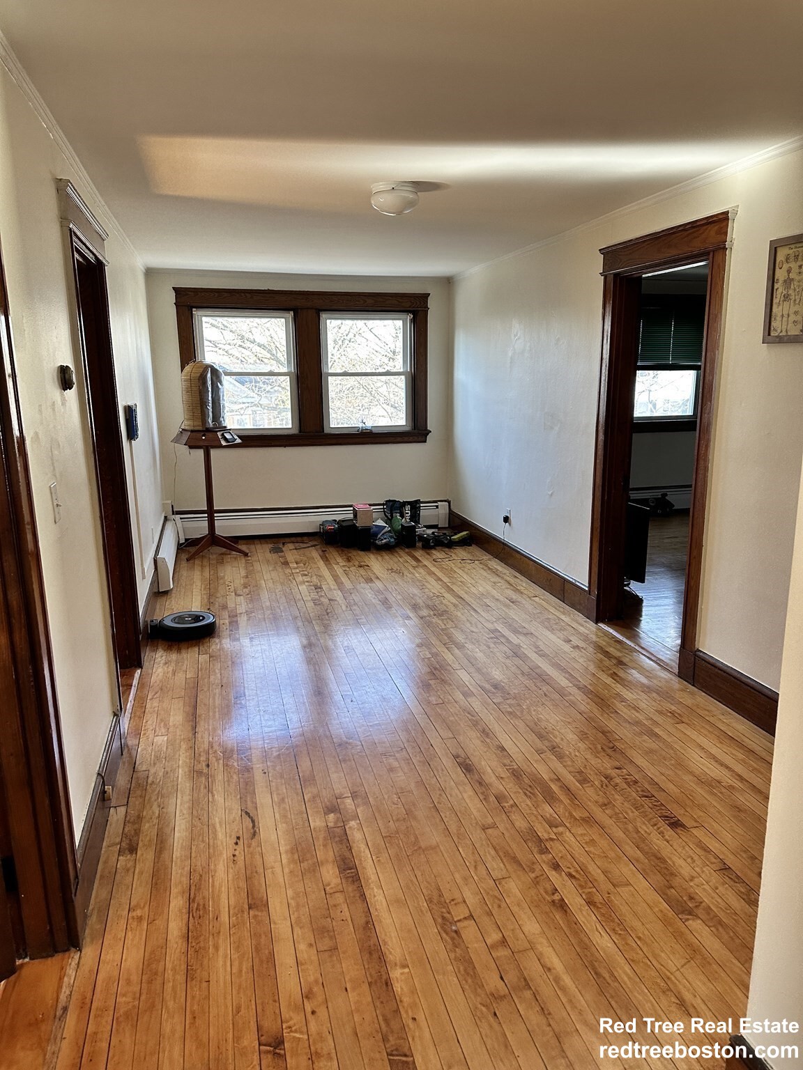 4 bed, 1 bath apartment for rent at 84 Walker St Unit 3, Newtonville — photo 2 of 10