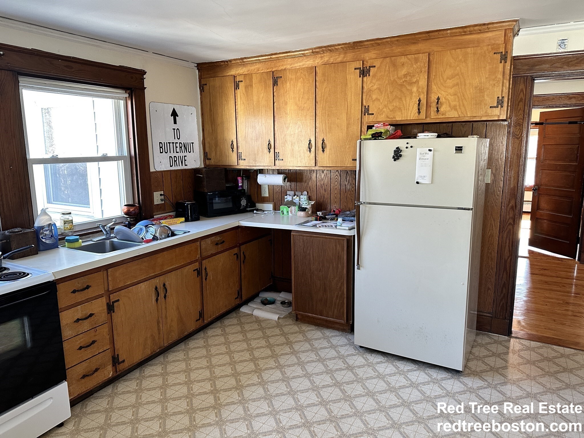 4 bed, 1 bath apartment for rent at 84 Walker St Unit 3, Newtonville — photo 1 of 10
