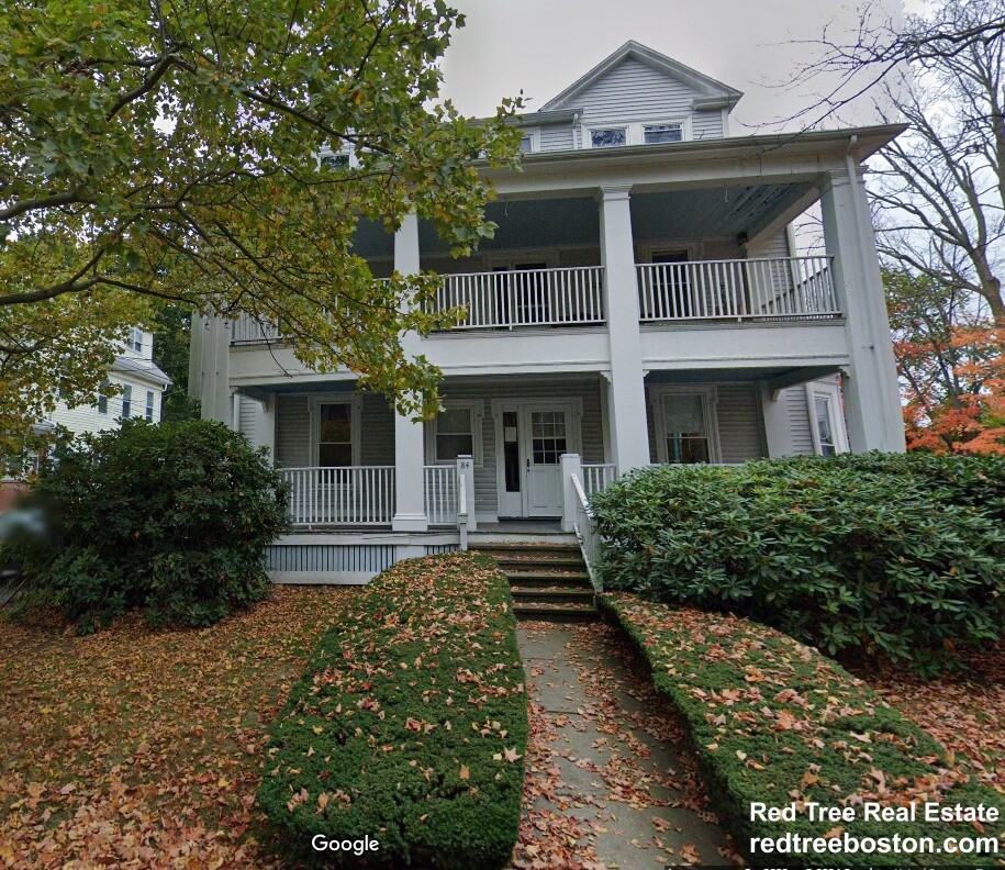 4 bed, 1 bath apartment for rent at 84 Walker St Unit 3, Newtonville — photo 4 of 10