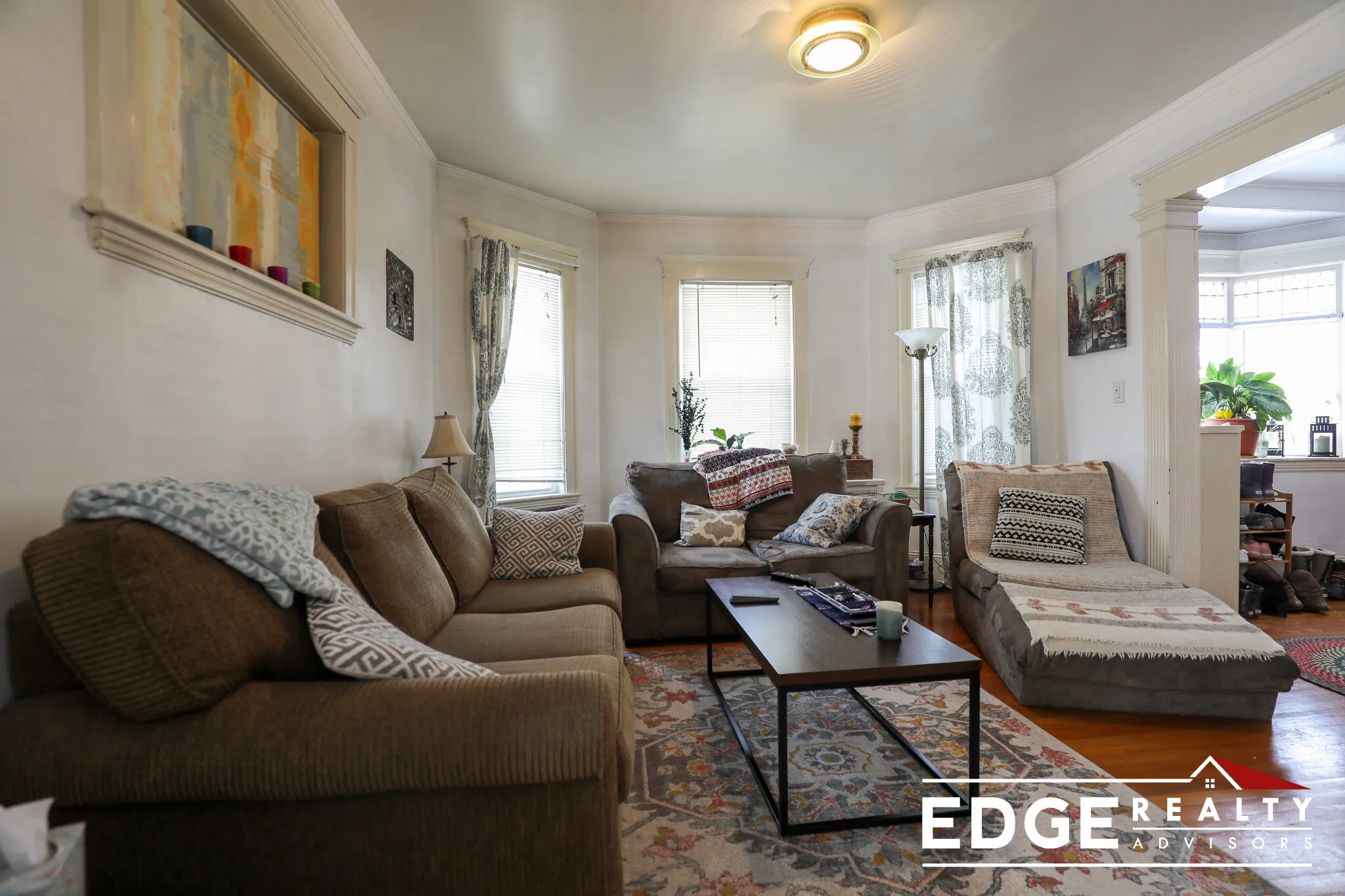 3 bed, 2 bath apartment for rent at 84 Wallingford Rd Unit 1, Brighton — photo 3 of 10