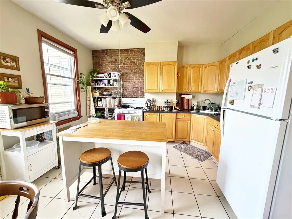 1 bed, 1 bath apartment for rent at 84 Webster St Unit 2, East Boston — photo 3 of 14