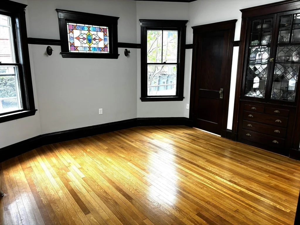 2 bed, 1 bath apartment for rent at 840 East Broadway Unit 1, South Boston — photo 14 of 24