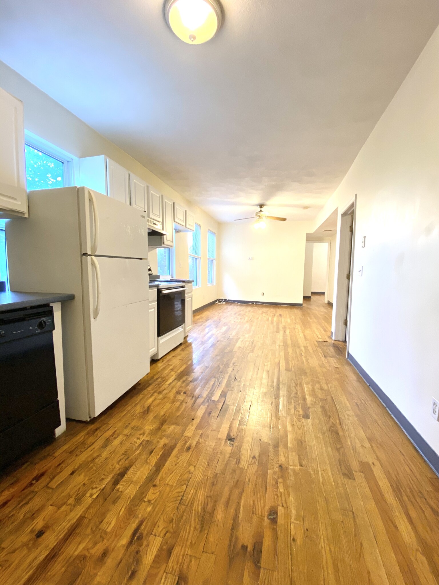 3 bed, 1 bath apartment for rent at 840 Huntington Ave Unit 2, Mission Hill — photo 9 of 9