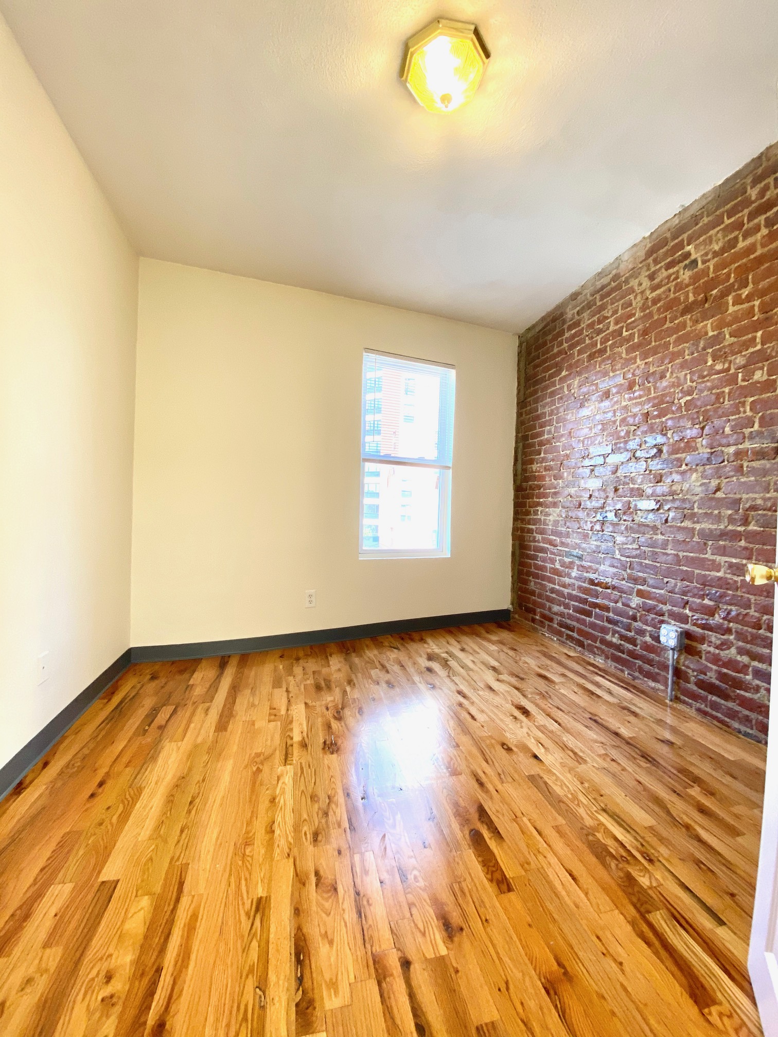3 bed, 1 bath apartment for rent at 840 Huntington Ave Unit 2, Mission Hill — photo 4 of 9