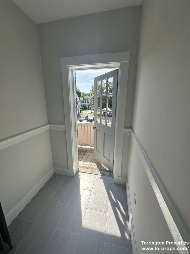 Studio bed, 1 bath apartment for rent at 840 Massachusetts Ave Unit 11, Arlington — photo 25 of 41
