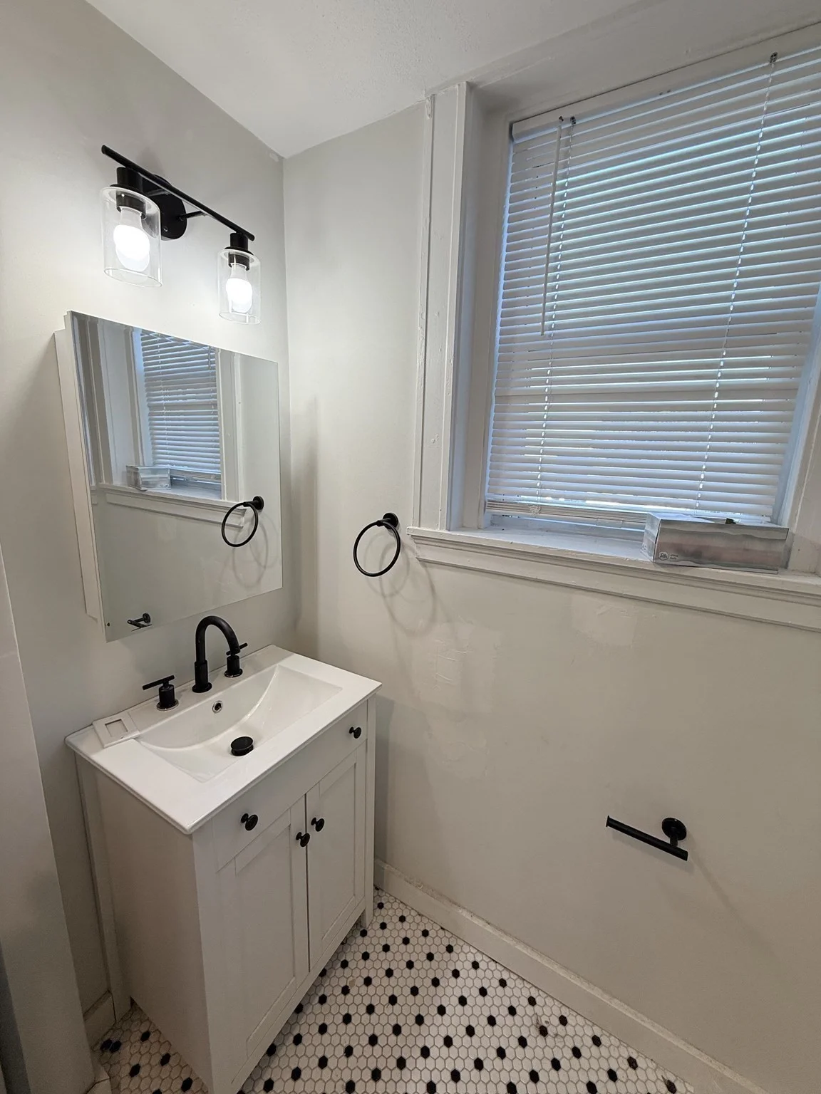 2 bed, 1 bath apartment for rent at 840 Massachusetts Ave Unit 6, Arlington Heights — photo 17 of 23