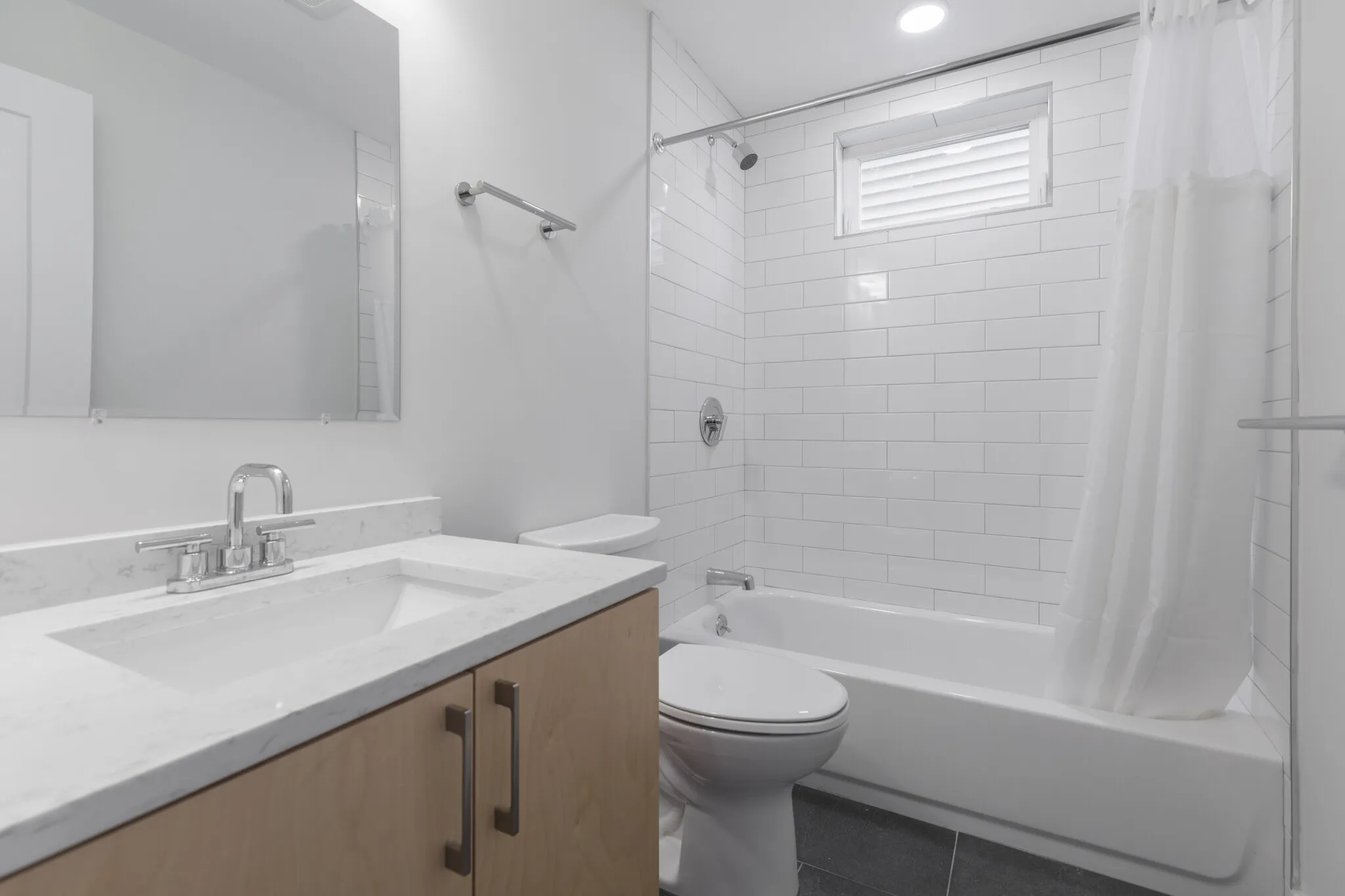 5 bed, 4+ bath apartment for rent at 843 Columbia Rd Unit 1, Dorchester — photo 22 of 33