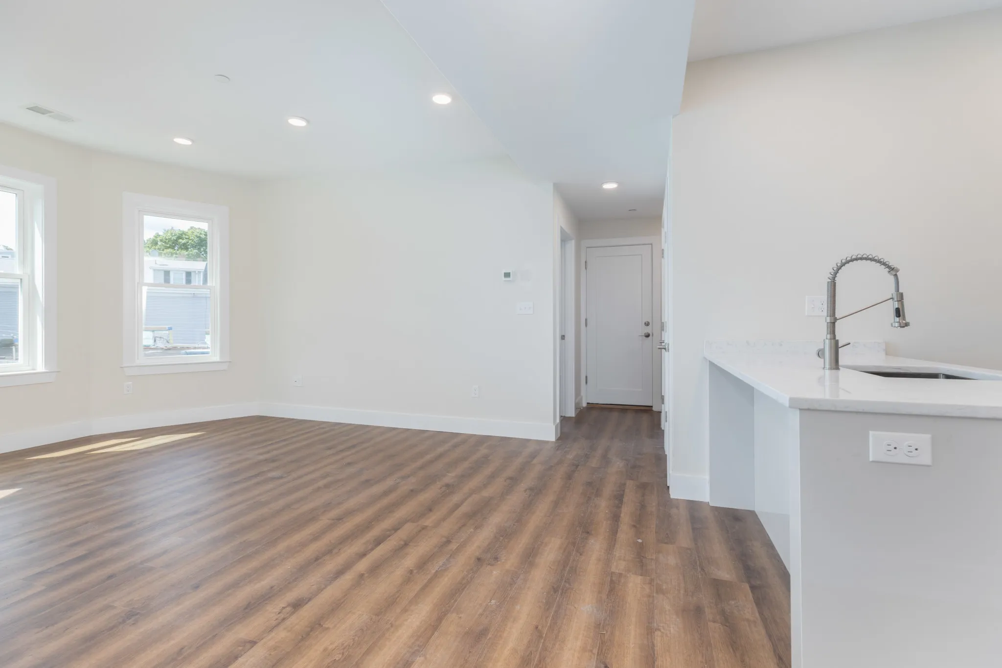 3 bed, 2 bath apartment for rent at 843 Columbia Rd Unit 2, Dorchester — photo 8 of 10
