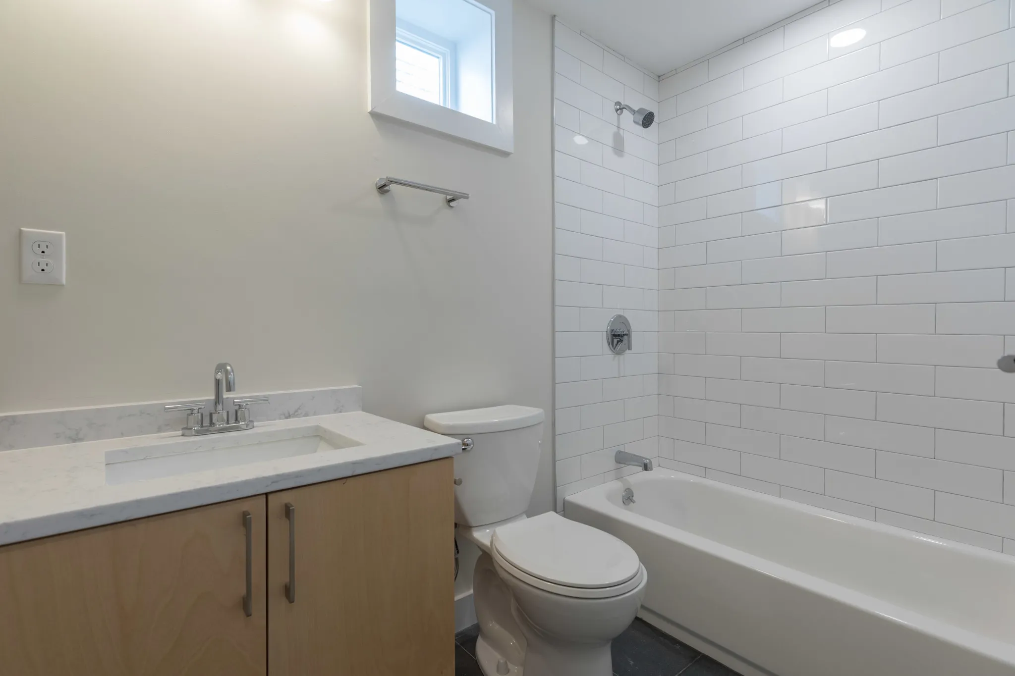 3 bed, 2 bath apartment for rent at 843 Columbia Rd Unit 2, Dorchester — photo 4 of 10