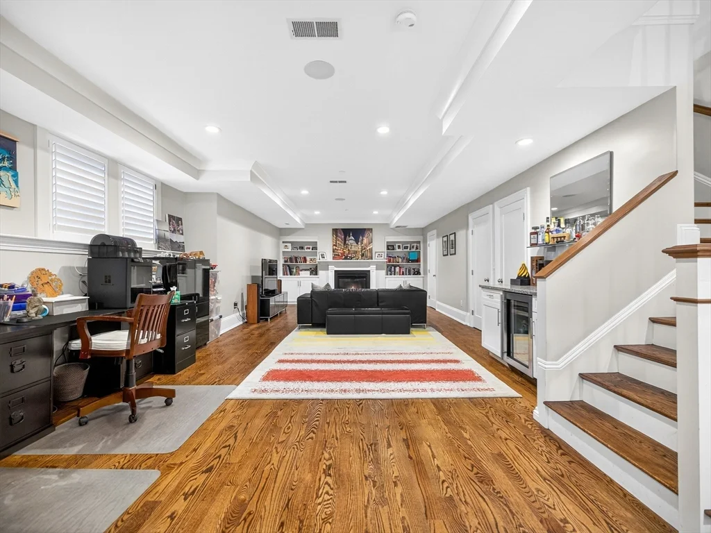 3 bed, 3 bath apartment for rent at 844 E 4th St Unit 2, South Boston — photo 12 of 14