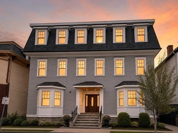 3 bed, 3 bath apartment for rent at 844 E 4th St Unit 2, South Boston