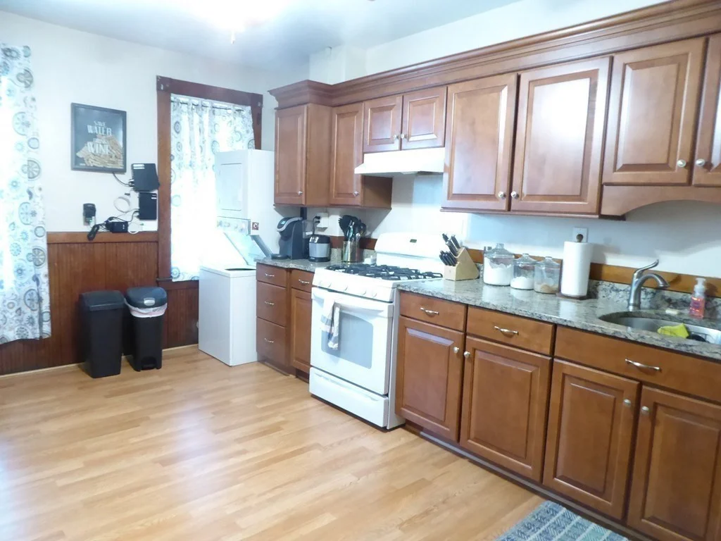 3 bed, 1 bath apartment for rent at 844 East Fifth St Unit 2, South Boston — photo 4 of 8
