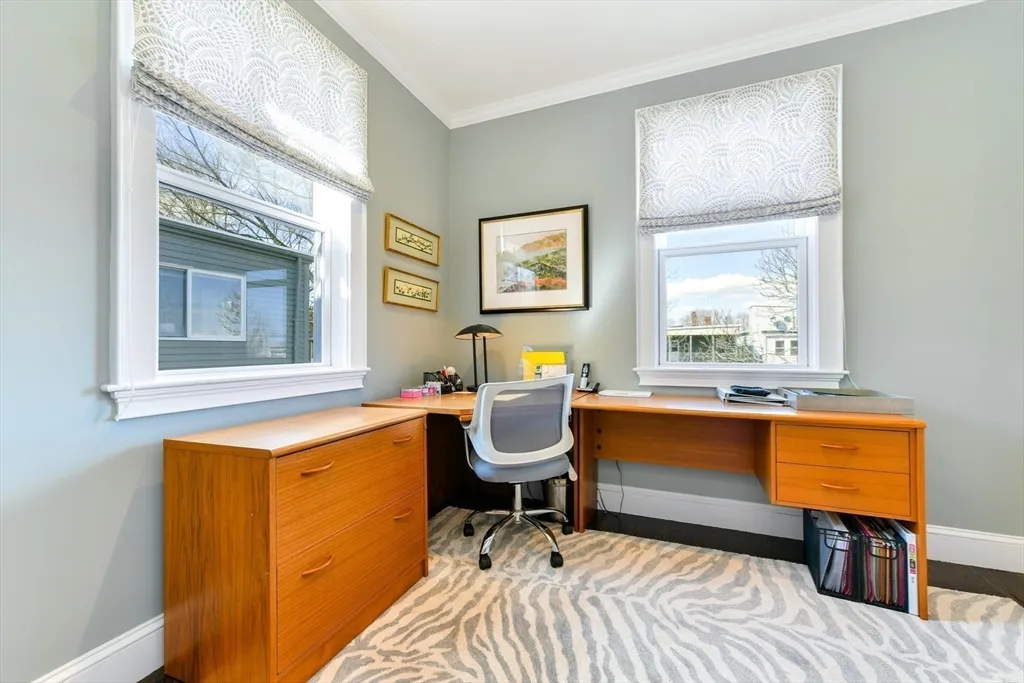 4 bed, 3 bath apartment for rent at 846 East Broadway Unit 2, South Boston — photo 16 of 38