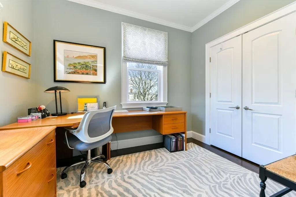 4 bed, 3 bath apartment for rent at 846 East Broadway Unit 2, South Boston — photo 15 of 38