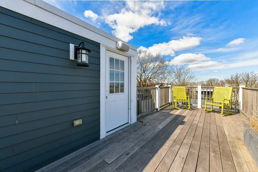4 bed, 3 bath apartment for rent at 846 East Broadway Unit 2, South Boston — photo 30 of 38