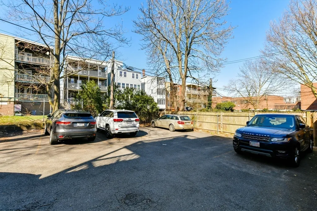 4 bed, 3 bath apartment for rent at 846 East Broadway Unit 2, South Boston — photo 37 of 38