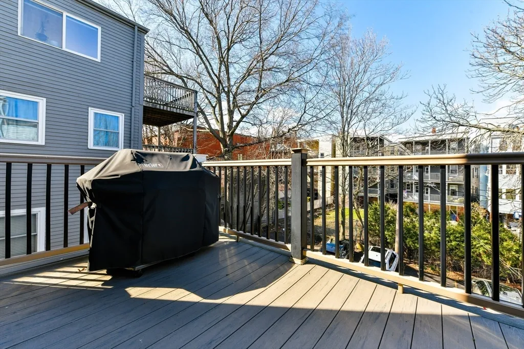 4 bed, 3 bath apartment for rent at 846 East Broadway Unit 2, South Boston — photo 38 of 38