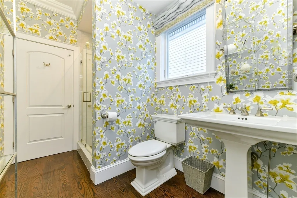 4 bed, 3 bath apartment for rent at 846 East Broadway Unit 2, South Boston — photo 12 of 38