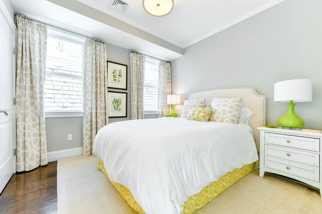 4 bed, 3 bath apartment for rent at 846 East Broadway Unit 2, South Boston — photo 25 of 38