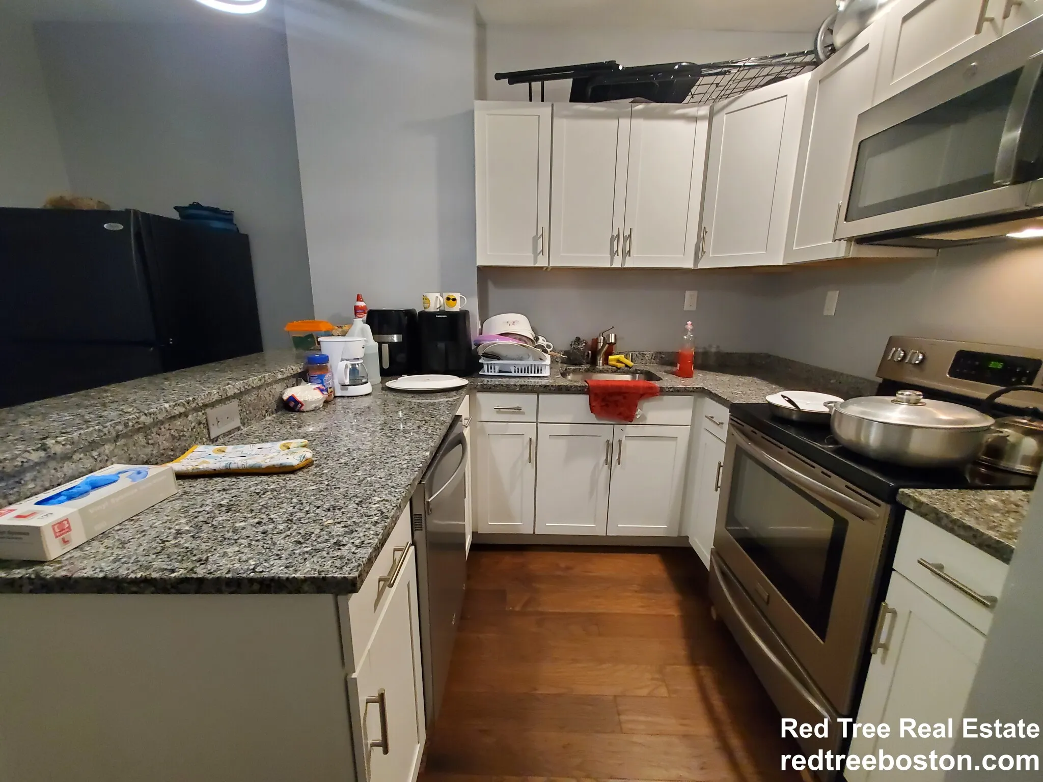 4 bed, 1 bath apartment for rent at 846 Huntington Ave Unit 3, Mission Hill