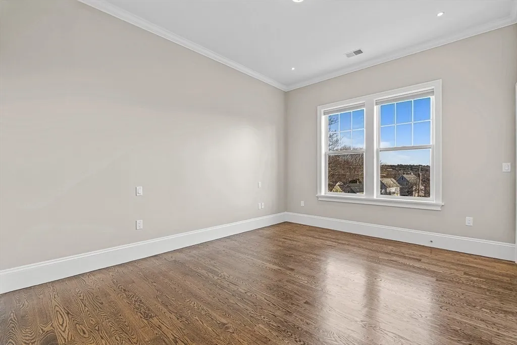 3 bed, 2 bath apartment for rent at 846 Main St Unit 3, Winchester — photo 13 of 36