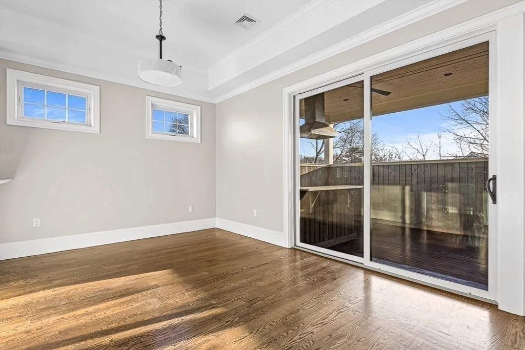 3 bed, 2 bath apartment for rent at 846 Main St Unit 3, Winchester — photo 27 of 36